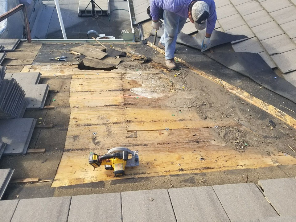 Kansas City Tile Roof Repair Contractor | Smart Exteriors