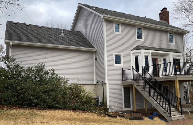 Home in Shawnee, KS with James Hardie siding and ProVia Windows installed by Smart Exteriors