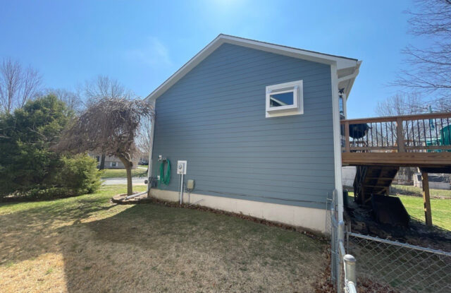 Summit, MO home with new James Hardie Siding & ProVia Windows installed by Smart Exteriors