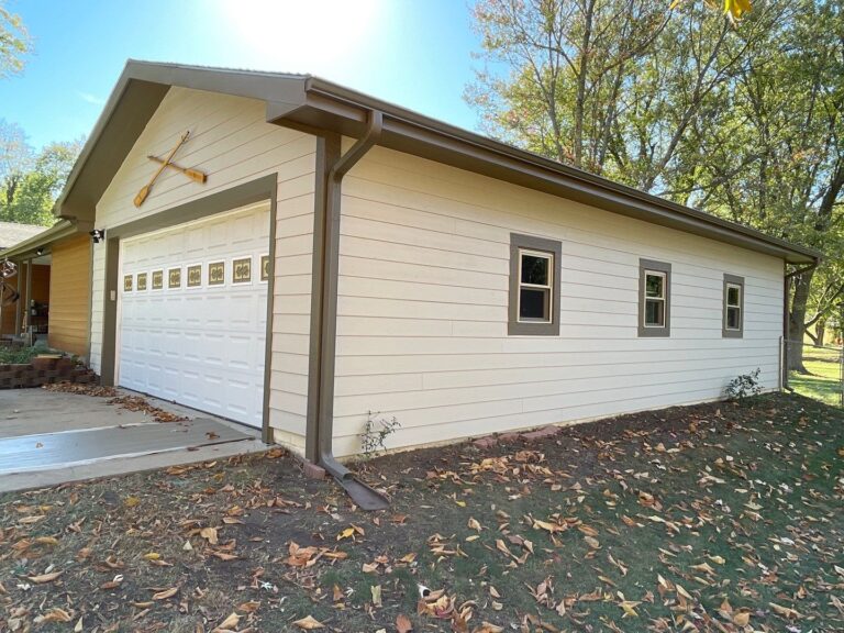 Lee's Summit home with James Hardie Siding & Windows installed by Smart Exteriors