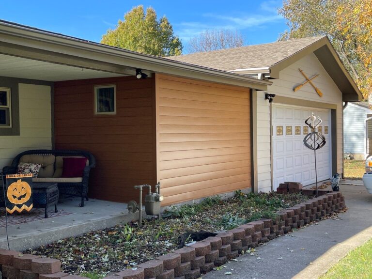 Lee's Summit home with James Hardie Siding & Windows installed by Smart Exteriors