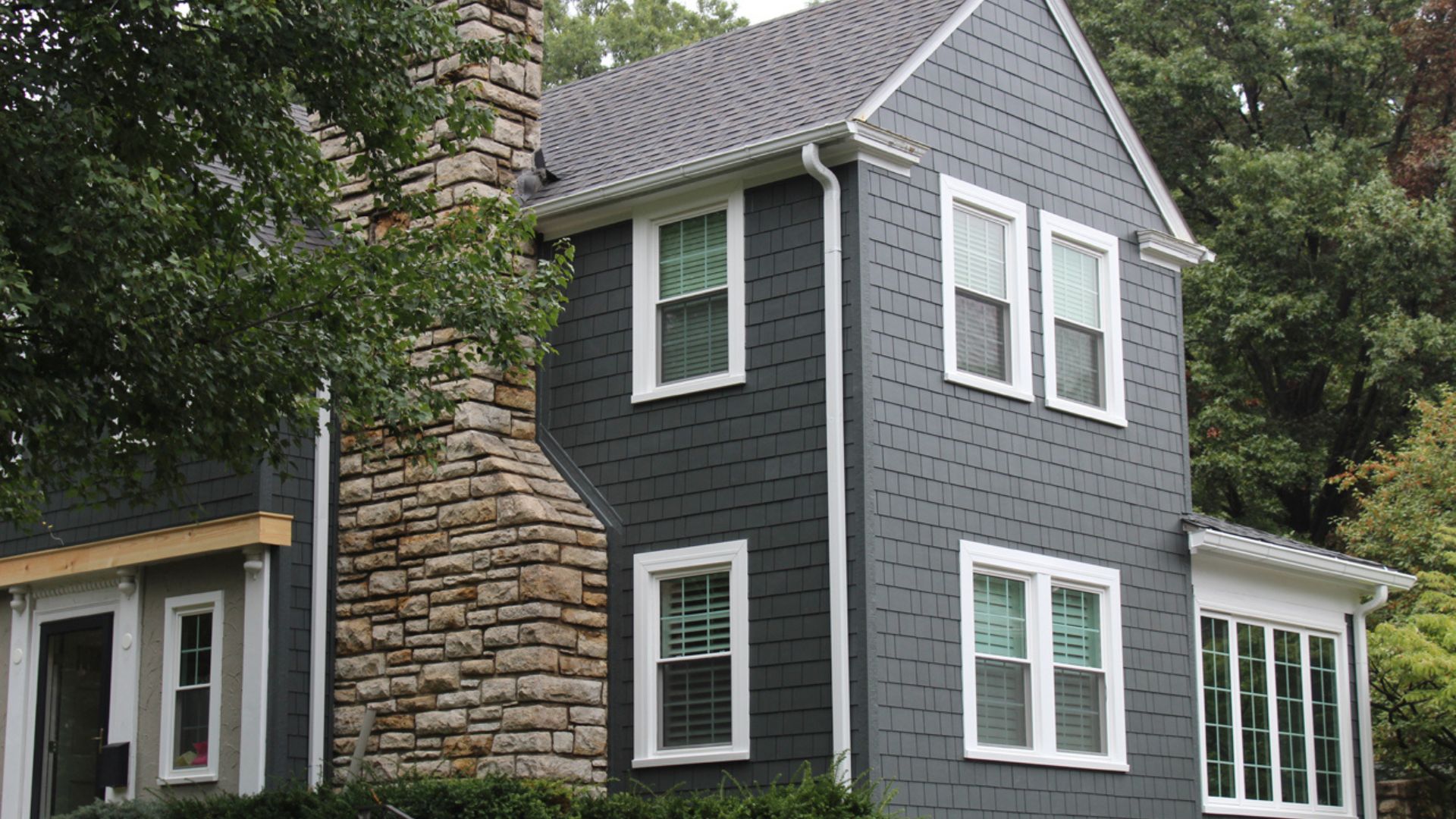 Beautiful new siding installation by Smart Exteriors to increase home value.